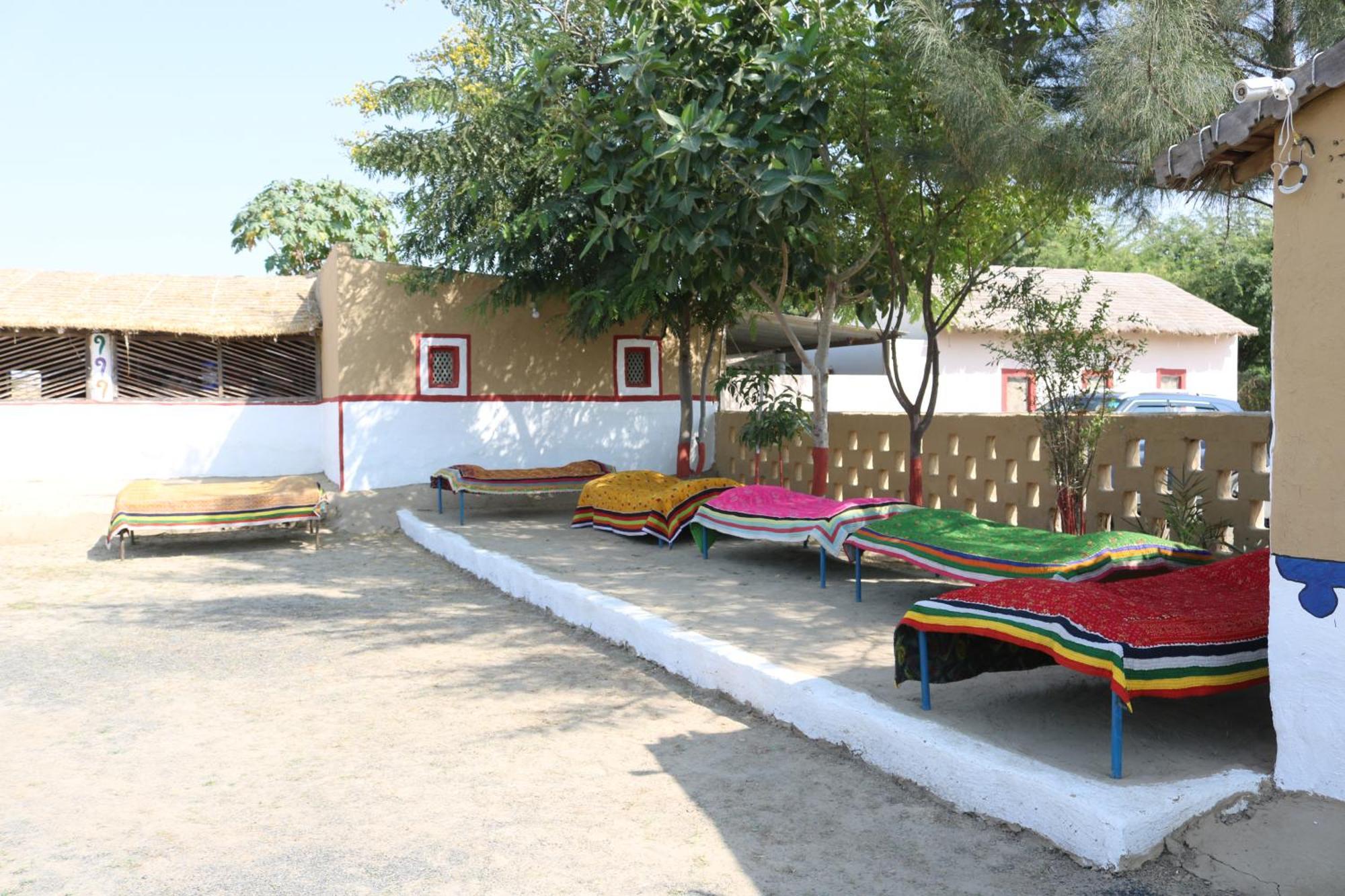 Banni Village Resort - Rann Of Kutch Bherandiāla Eksteriør billede