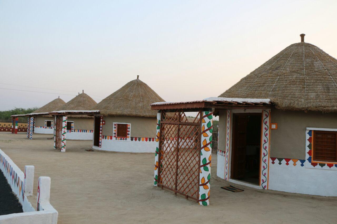 Banni Village Resort - Rann Of Kutch Bherandiāla Eksteriør billede
