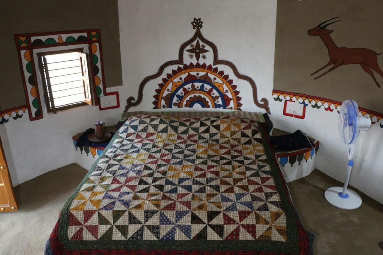 Banni Village Resort - Rann Of Kutch Bherandiāla Eksteriør billede