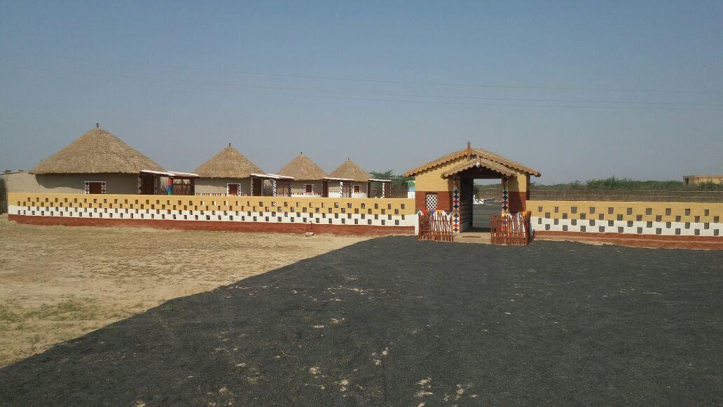 Banni Village Resort - Rann Of Kutch Bherandiāla Eksteriør billede