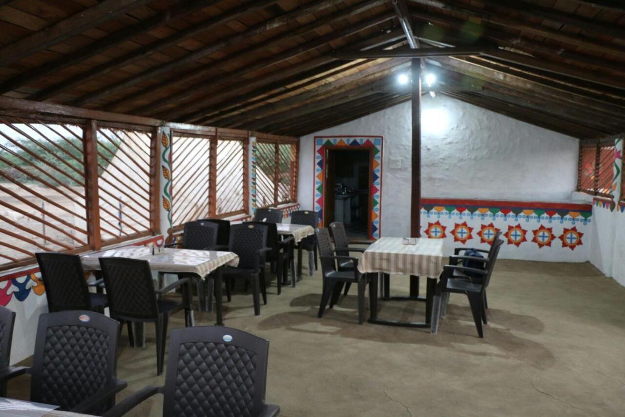 Banni Village Resort - Rann Of Kutch Bherandiāla Eksteriør billede