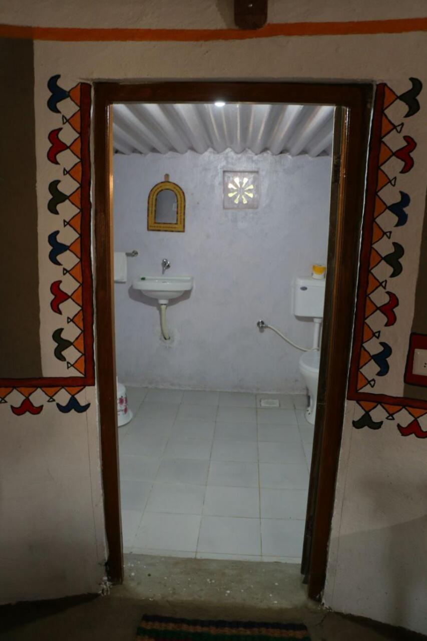 Banni Village Resort - Rann Of Kutch Bherandiāla Eksteriør billede